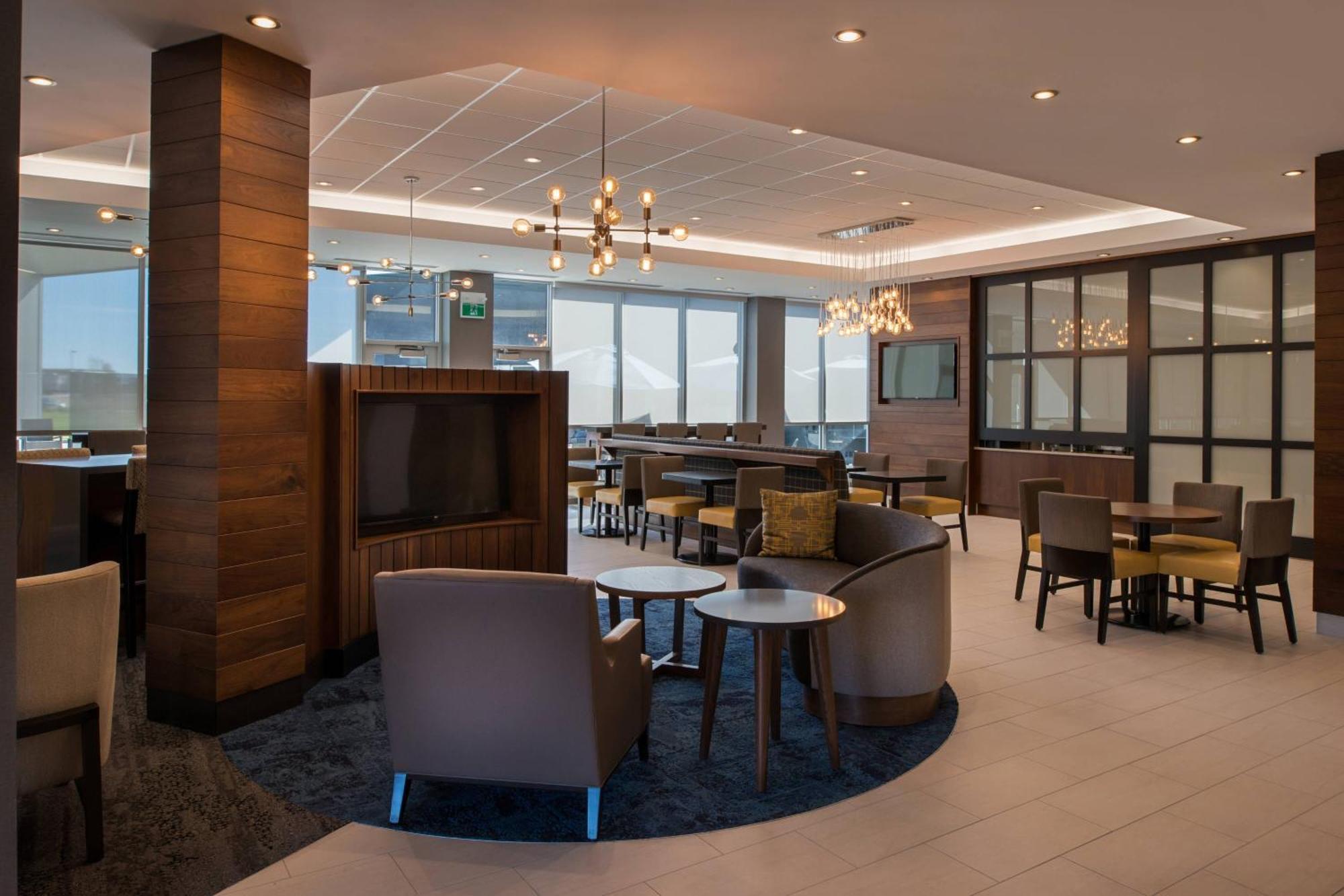 Towneplace Suites By Marriott Saskatoon Extérieur photo