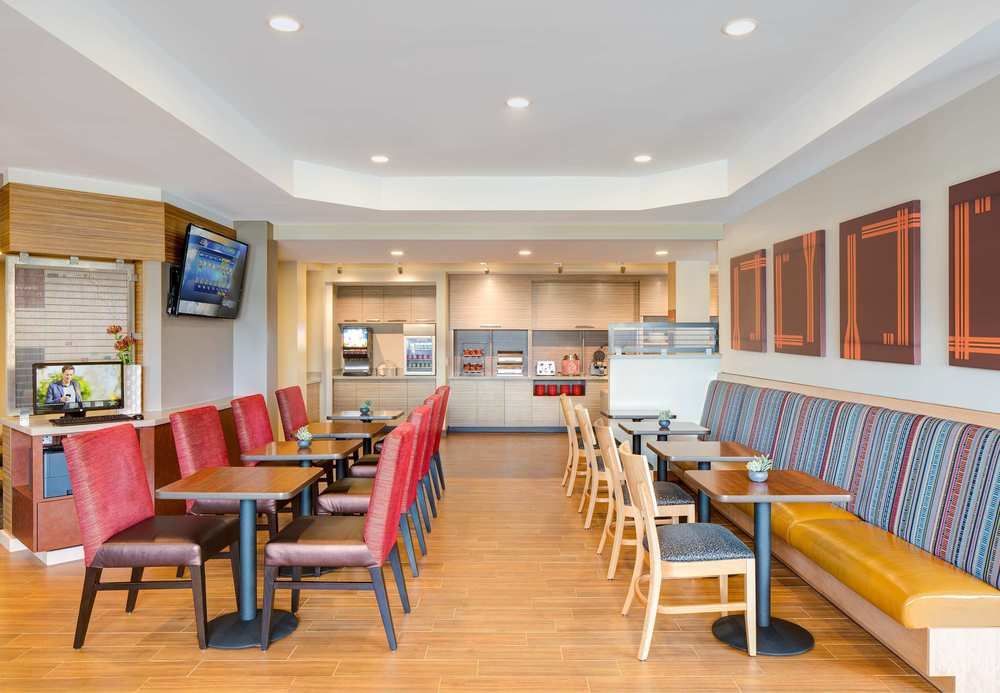 Towneplace Suites By Marriott Saskatoon Extérieur photo